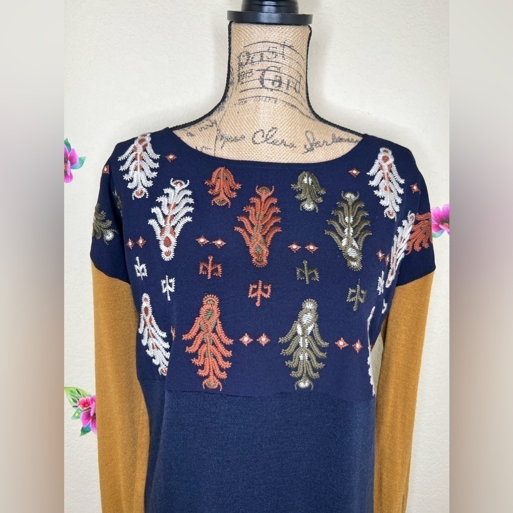 THML Embroidered Sweater Navy & Gold Long Sleeve Tunic Dress Size M - Picture 3 of 13